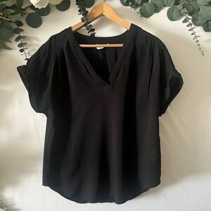 GAP Black Short Sleeve Women's Top